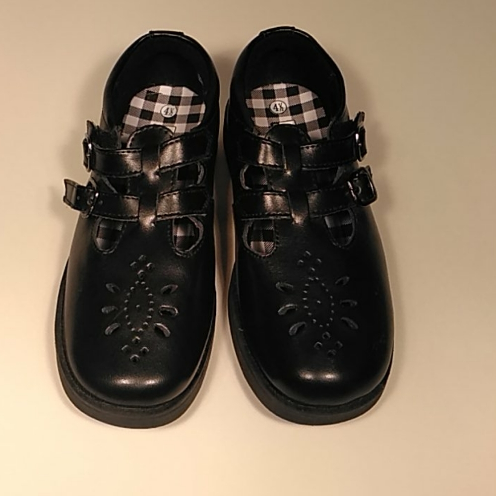 Mary Jane style shoes by SmartFit